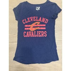 Cleveland Cavaliers V-Neck Short Sleeve Women’s Small, Navy